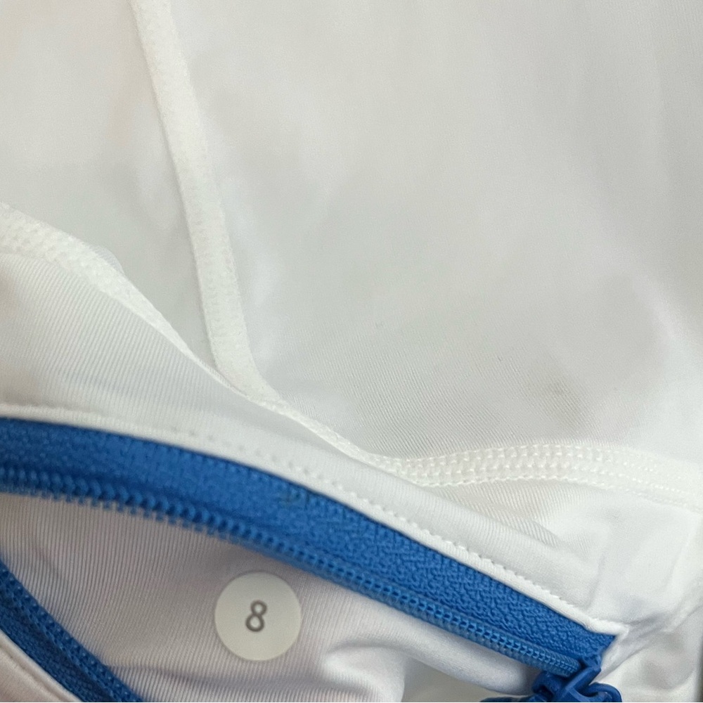 Lululemon One Love Rashguard - Picture 4 of 5